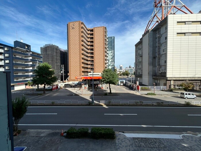 物件内観写真21　(室内からの展望)