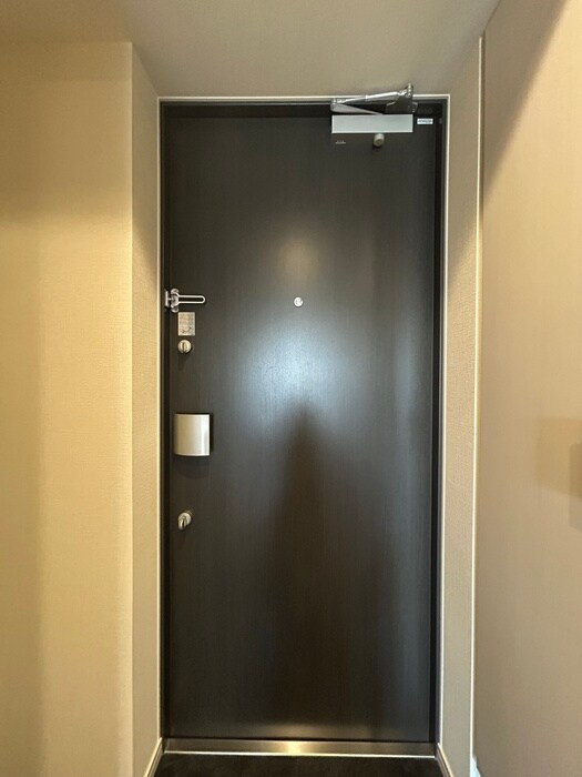 物件内観写真8　(玄関)