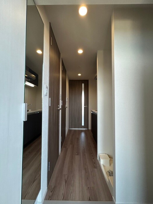 物件内観写真9　(玄関)