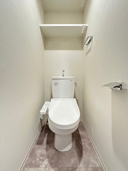 物件内観写真14　(トイレ)
