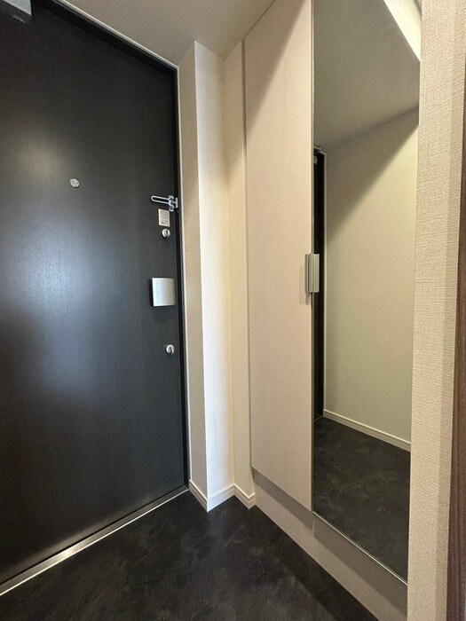物件内観写真15　(玄関)