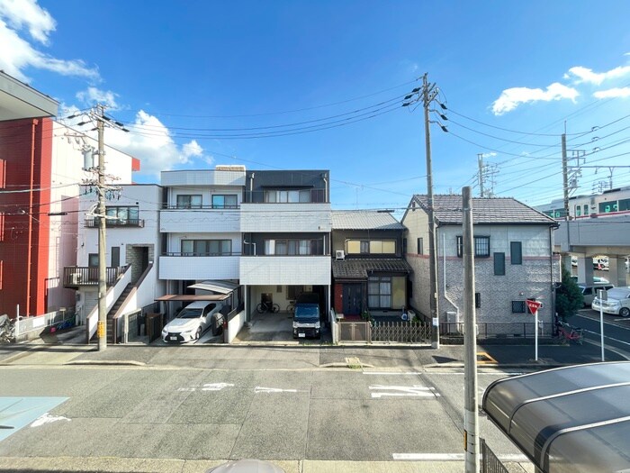 物件内観写真21　(室内からの展望)