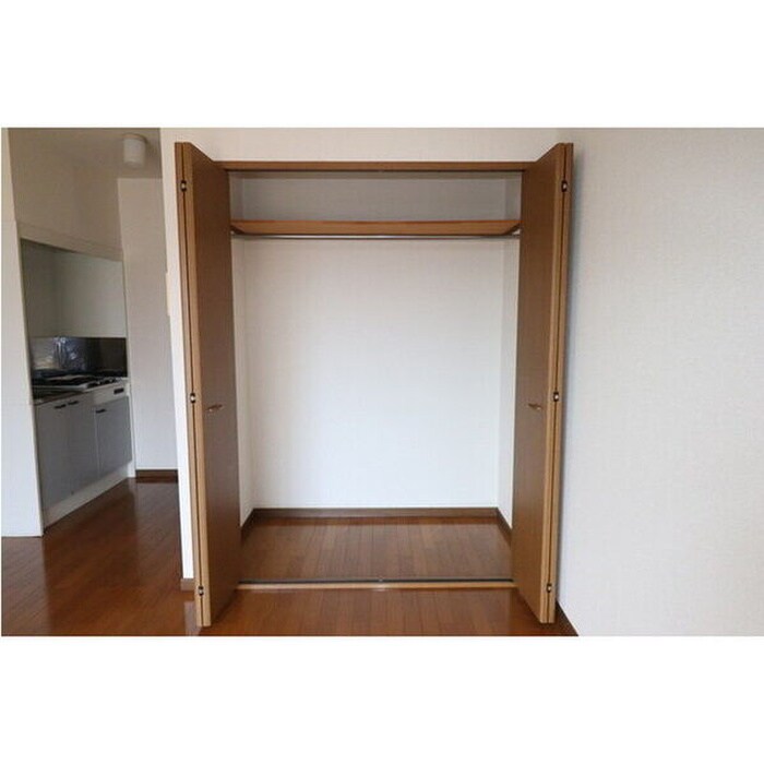 物件内観写真8　(収納)