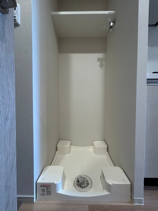 物件内観写真15　(洗濯機置場)