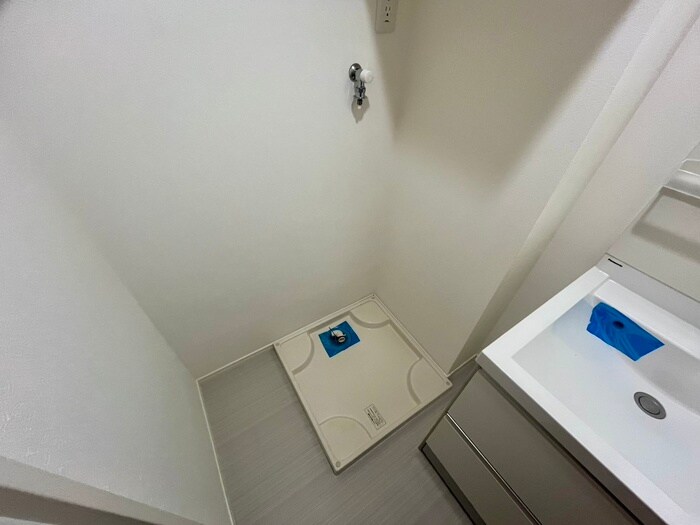 物件内観写真16　(洗濯機置場)