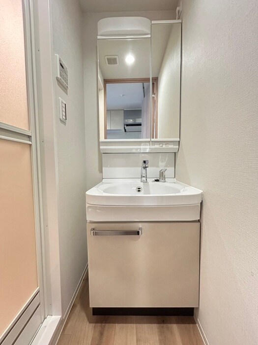 物件内観写真12　(洗面)