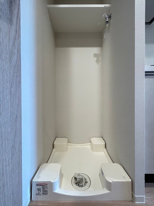 物件内観写真13　(洗濯機置場)