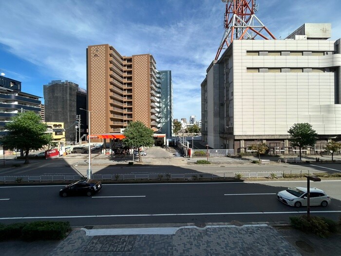 物件内観写真18　(室内からの展望)