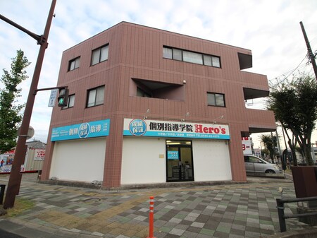 ＪＳ　けやき通外観写真