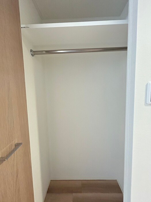 物件内観写真11　(収納)