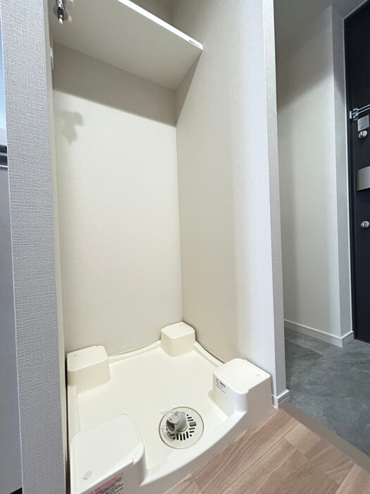 物件内観写真13　(洗濯機置場)