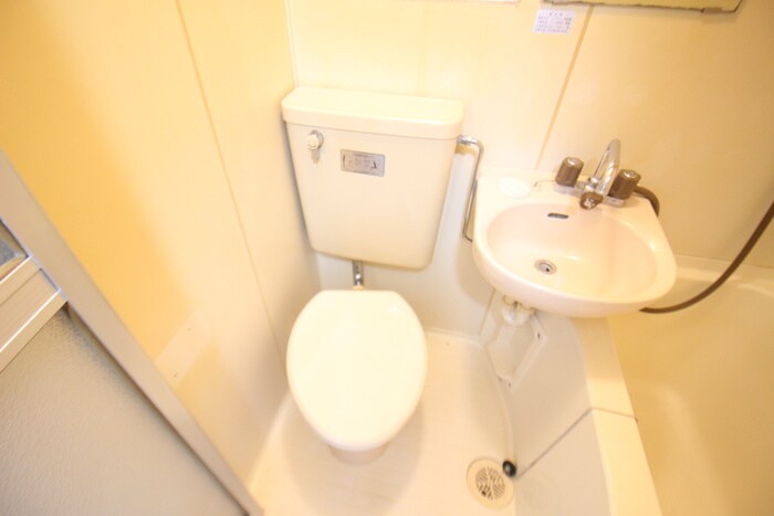 物件内観写真9　(トイレ)