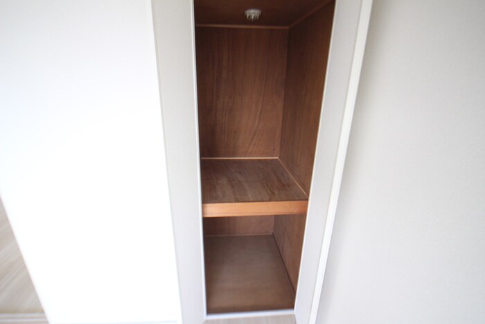 物件内観写真10　(収納)