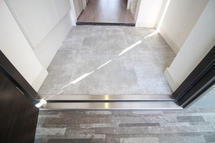 物件内観写真19　(玄関)