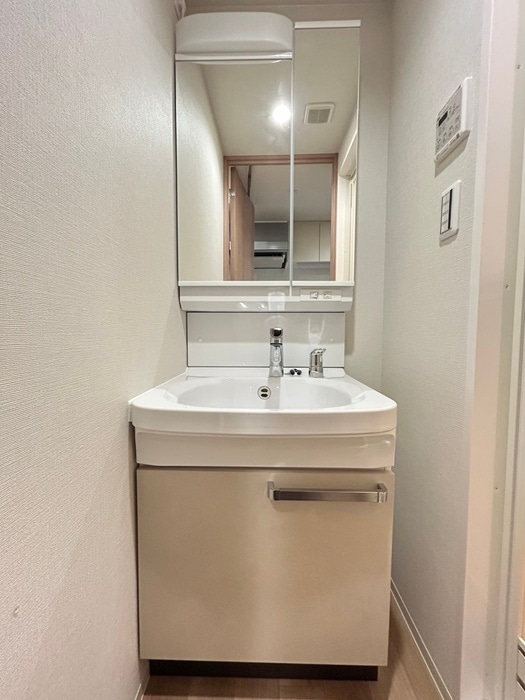 物件内観写真13　(洗面)