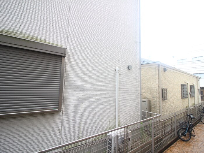 物件内観写真7　(室内からの展望)