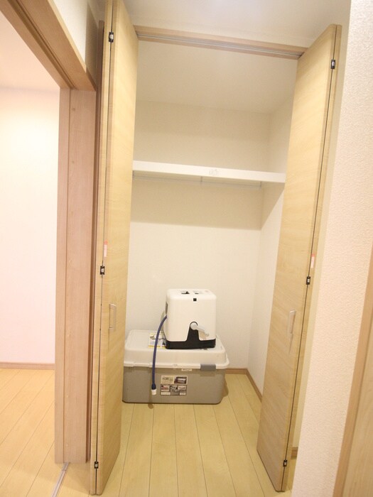 物件内観写真10　(収納)