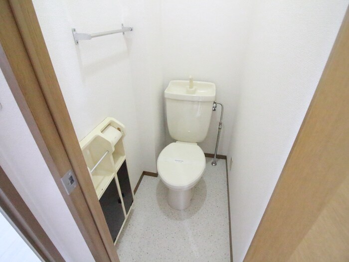 物件内観写真16　(トイレ)