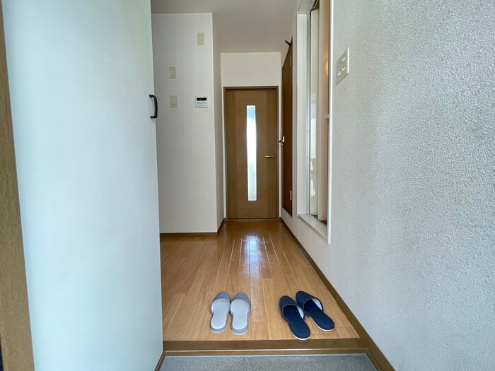 物件内観写真20　(玄関)