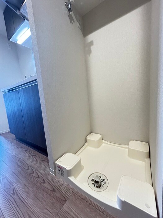 物件内観写真15　(洗濯機置場)