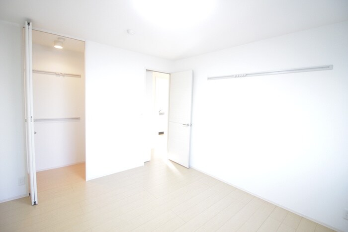 物件内観写真10　(収納)