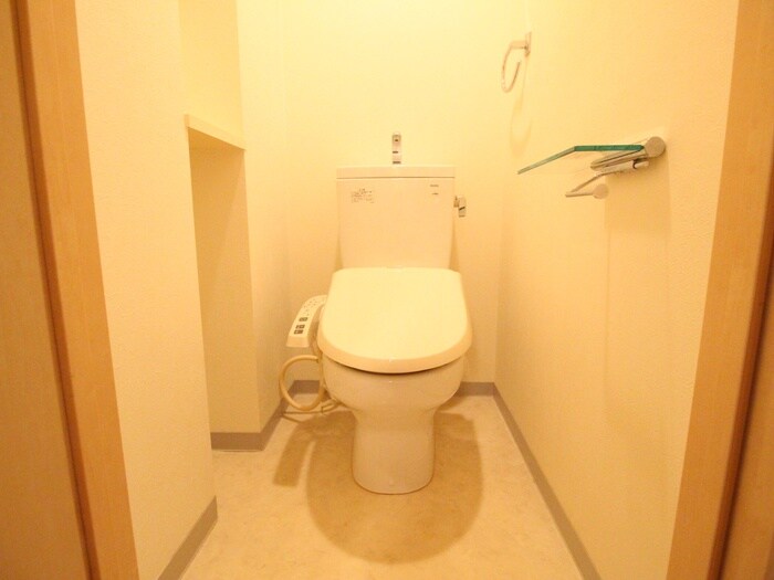 物件内観写真11　(トイレ)