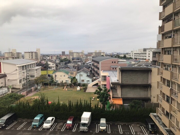 物件内観写真22　(室内からの展望)