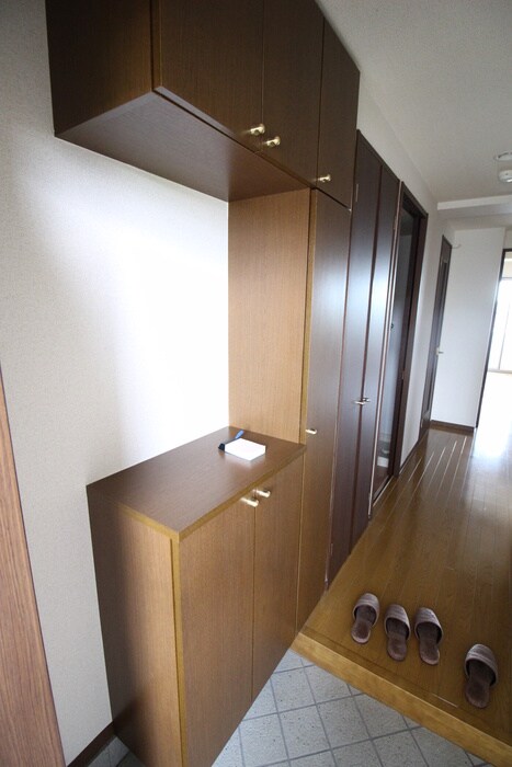 物件内観写真7　(靴箱)