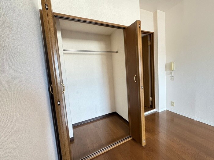 物件内観写真12　(収納)