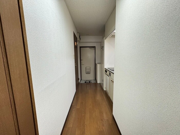 物件内観写真21　(廊下)