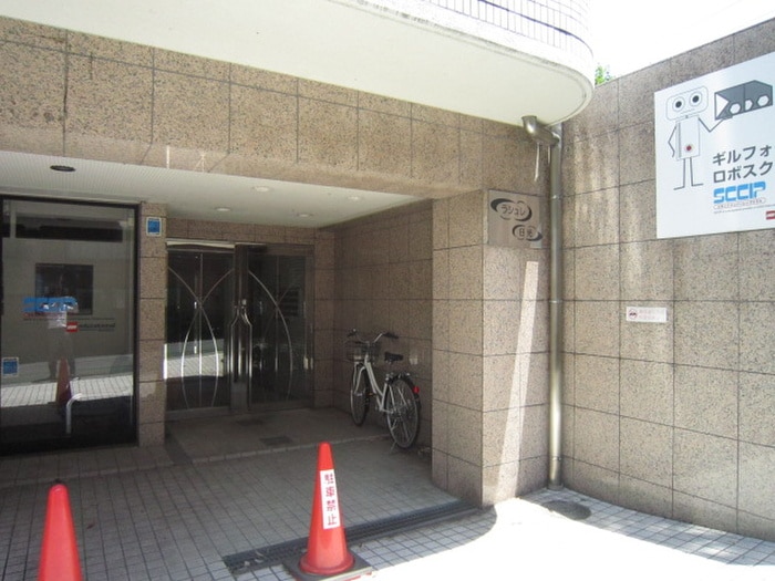 ラシュレ日光のエントランス部分