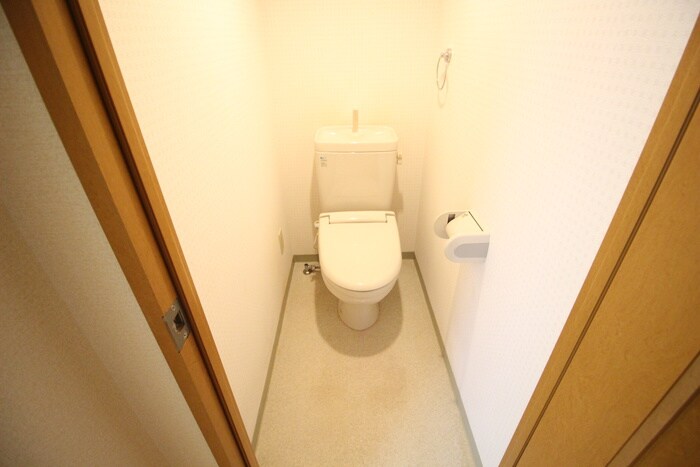 物件内観写真14　(トイレ)