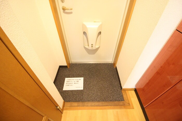 物件内観写真20　(玄関)