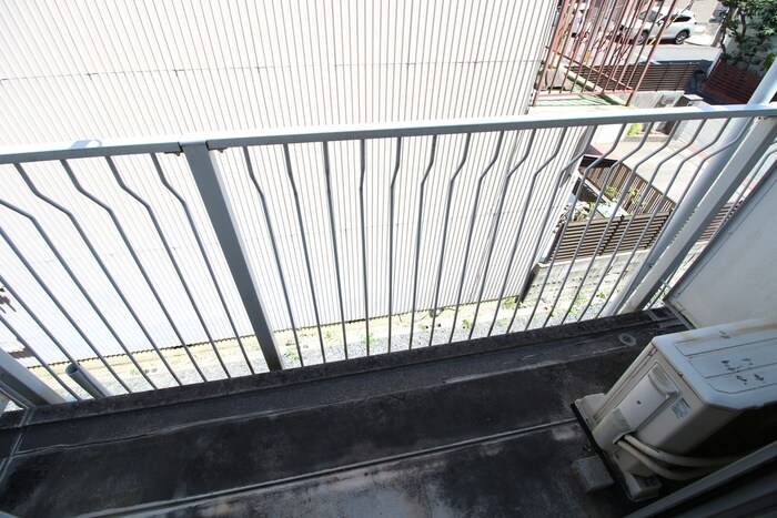 物件内観写真15　(洗濯機置場)