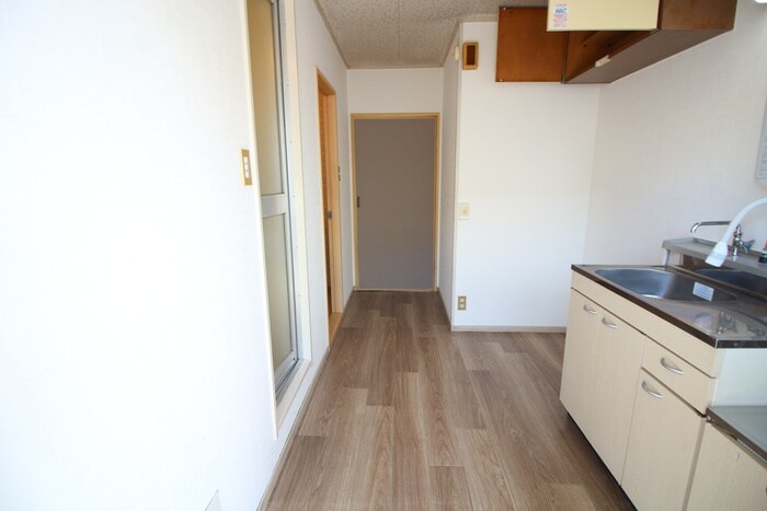 物件内観写真19　(廊下)