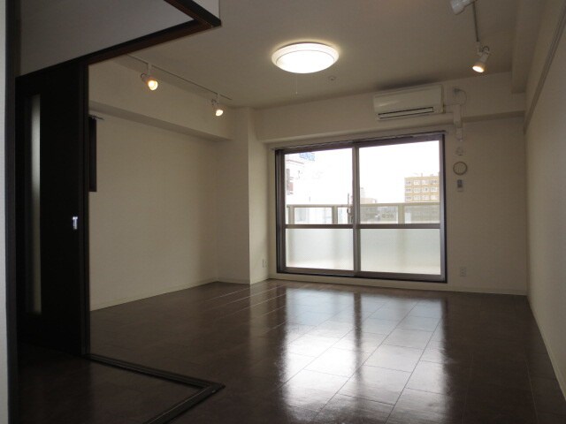 物件内観写真13　(居室)