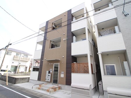 Raffine鳴海外観写真