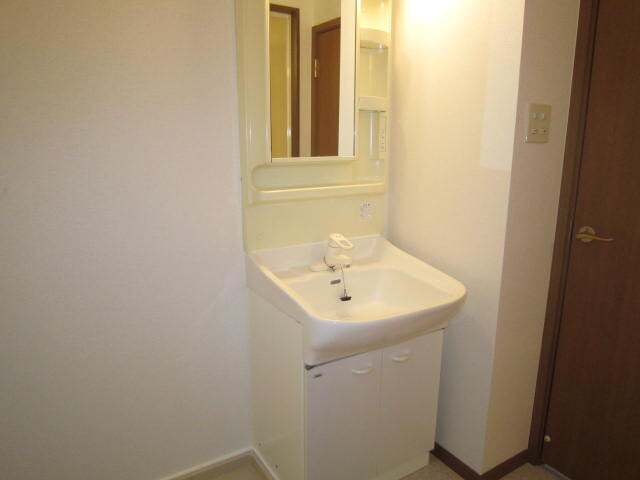 物件内観写真9　(洗面)