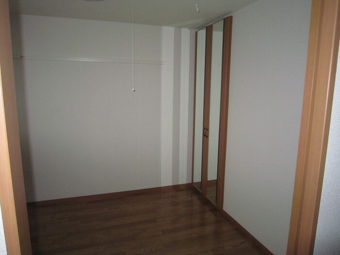 物件内観写真6　(居室)