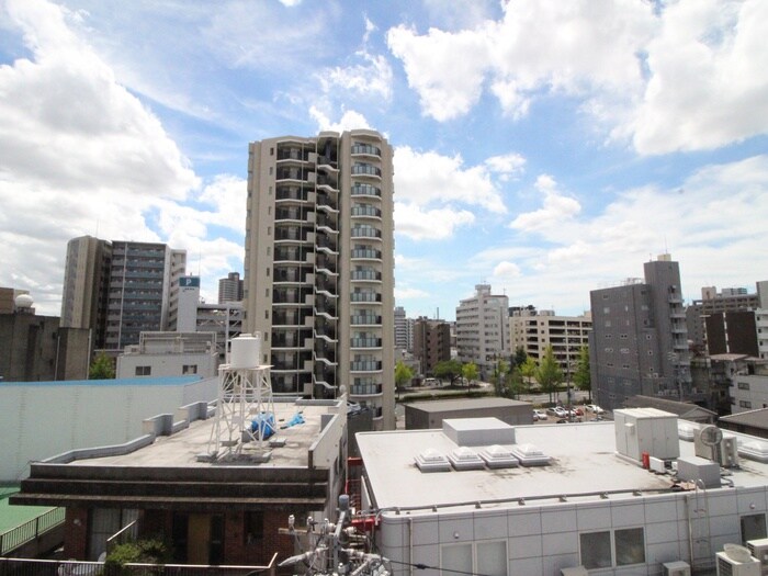 物件内観写真15　(室内からの展望)