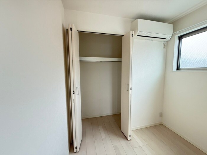 物件内観写真10　(収納)