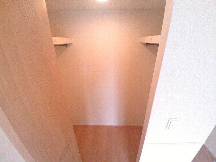 物件内観写真13　(収納)