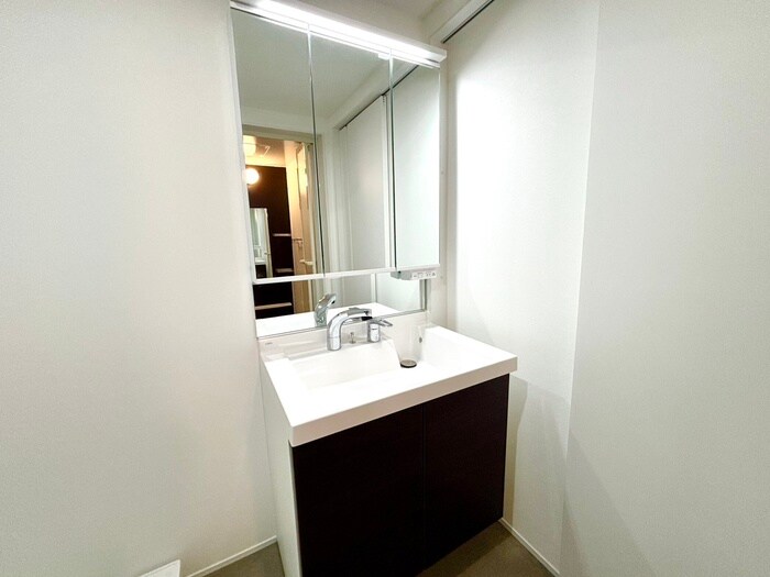 物件内観写真6　(洗面)