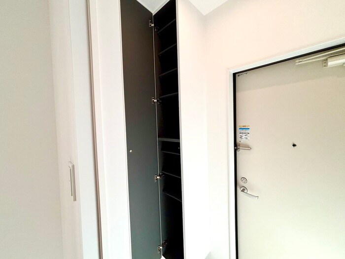 物件内観写真9　(靴箱)