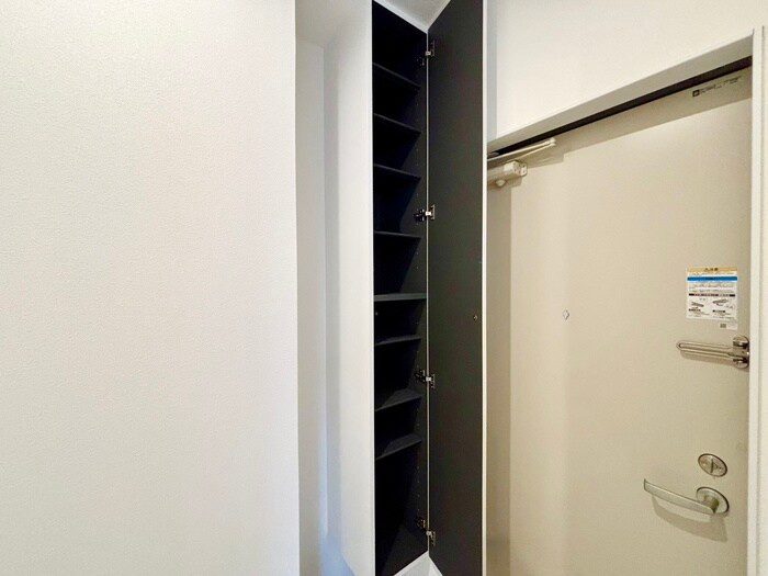 物件内観写真9　(靴箱)