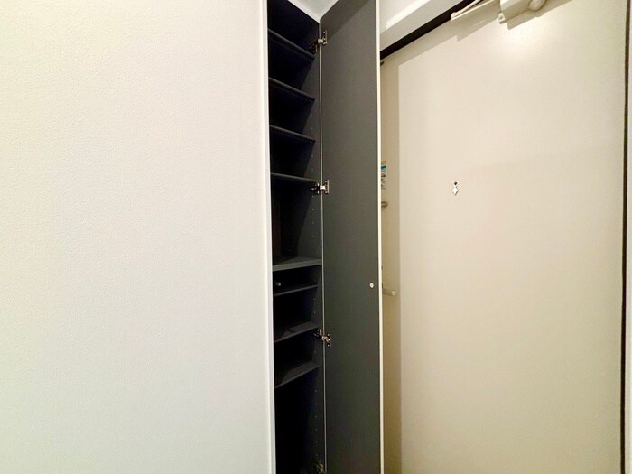 物件内観写真11　(靴箱)