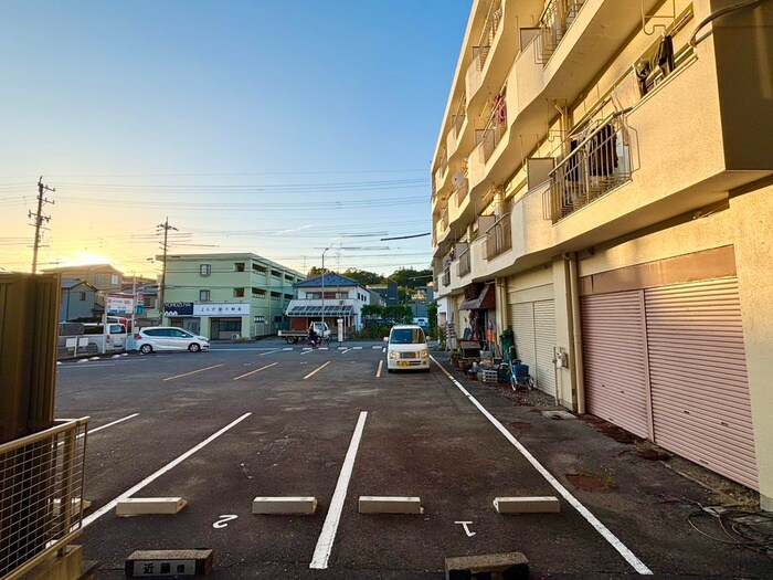 物件内観写真16　(室内からの展望)