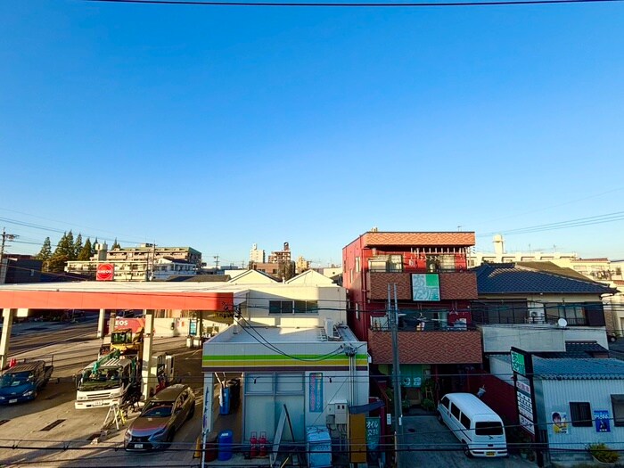 物件内観写真16　(室内からの展望)