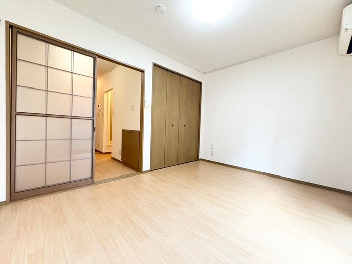 物件内観写真9　(居室)