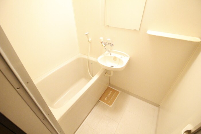 物件内観写真10　(バス／シャワールーム等)